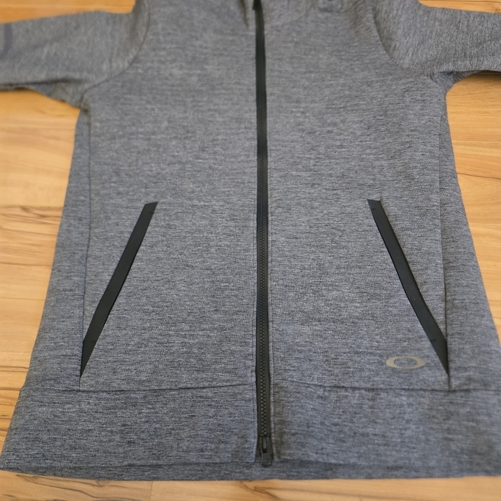 LARGE Gray/Black Oakley Zip Up Hoodie - Picture 4 of 15